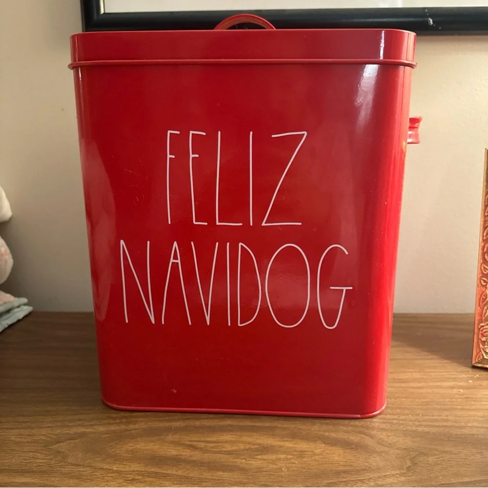 Red Dog Treat Container - Feliz Navidog Rae Dunn